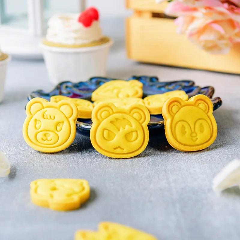 Pemotong Kue Animal Crossing,  - Kitchen Baking Decor ulasan dan harga